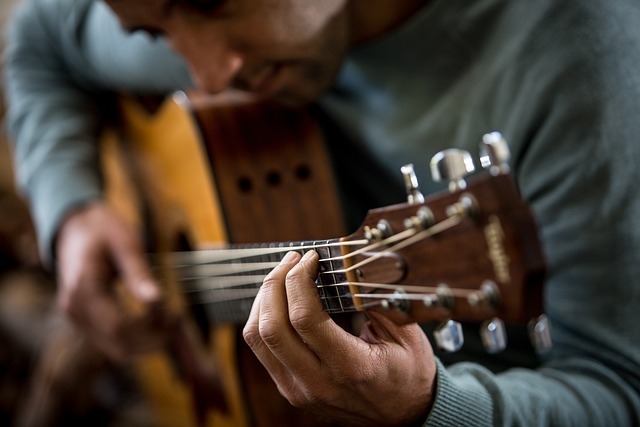 Débuter la guitare accords et conseils